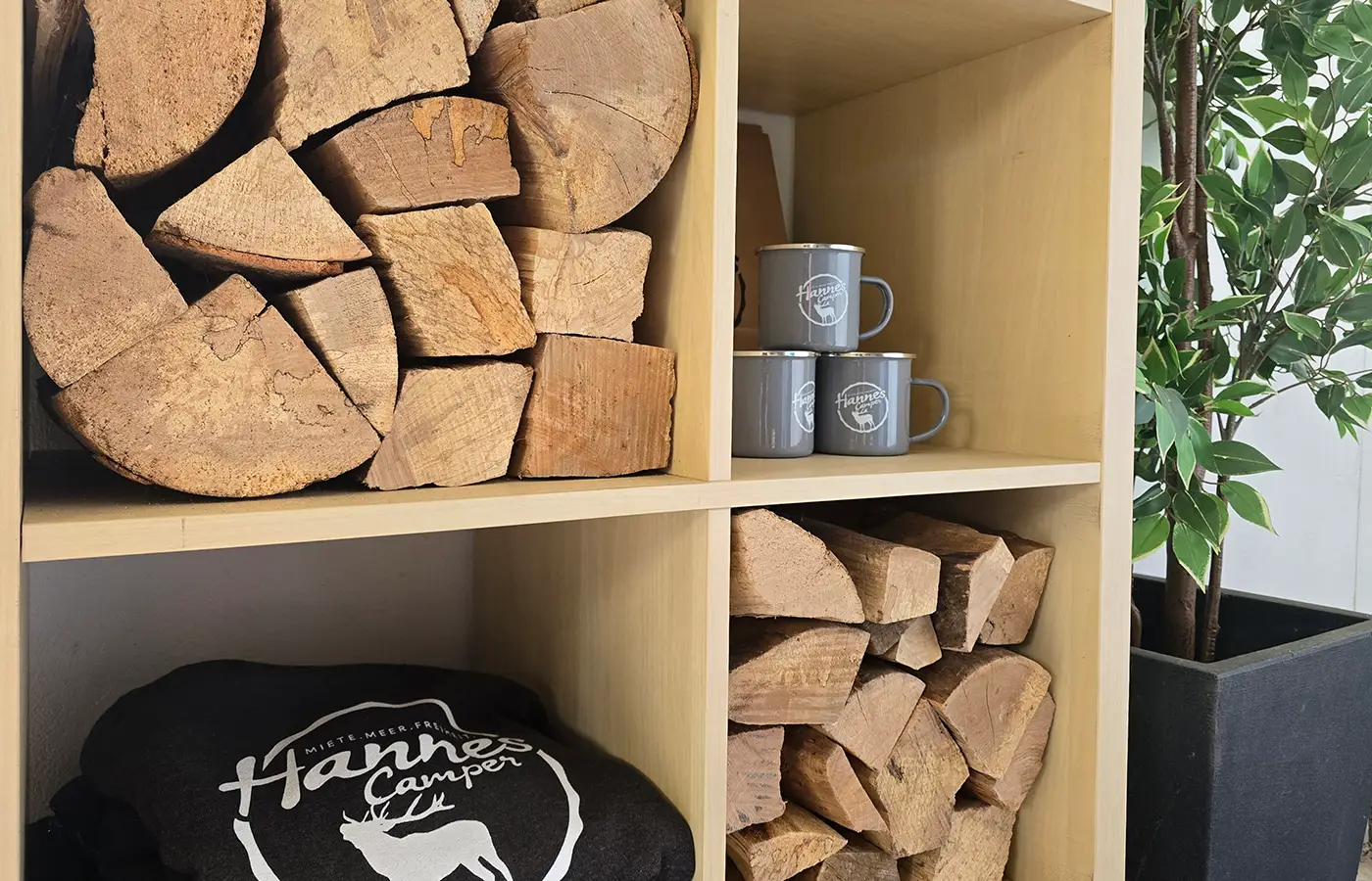 Hannes Camper Merchandise – Für dein Abenteuer-Feeling, auch abseits der Strasse